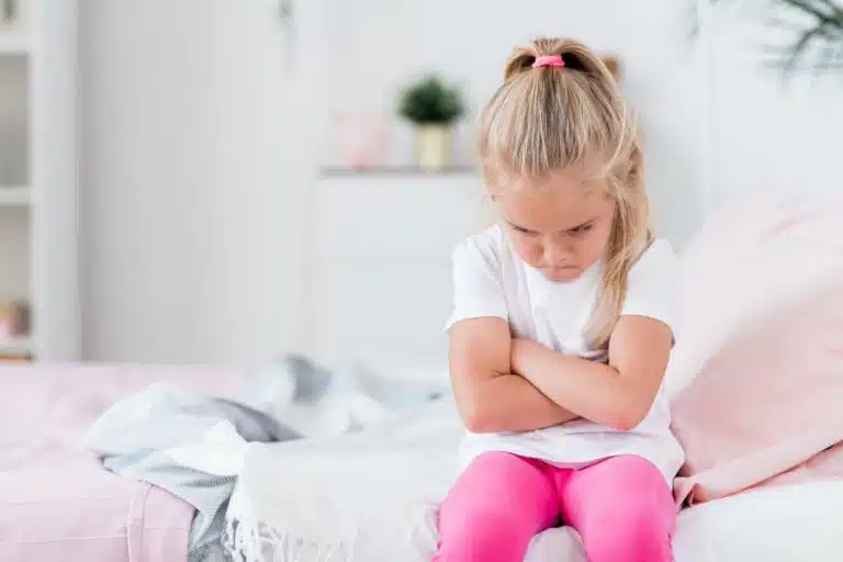 Tolerancja Frustracji u Dziecka: Jak Pomagać Mu Przechodzić przez Trudne Próby?